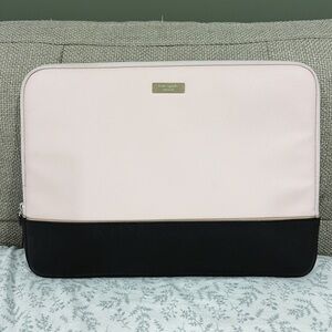 🎀Kate Spade Laptop Case